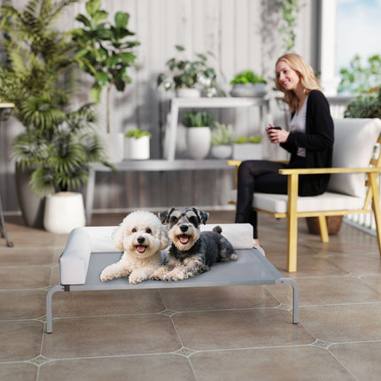 PAWROOM - Udendørs hundeseng, højhundeseng til mellemstore hunde, med L-formet pude 110x75x30 cm, lysegrå